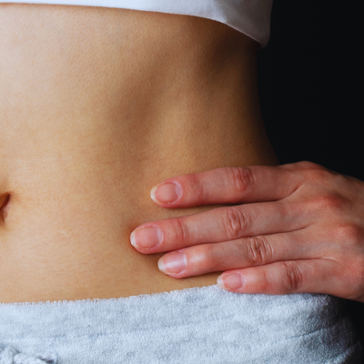 Comment Maigrir du Ventre Efficacement Après 35 Ans : Le Pouvoir de l’Entraînement X-Body